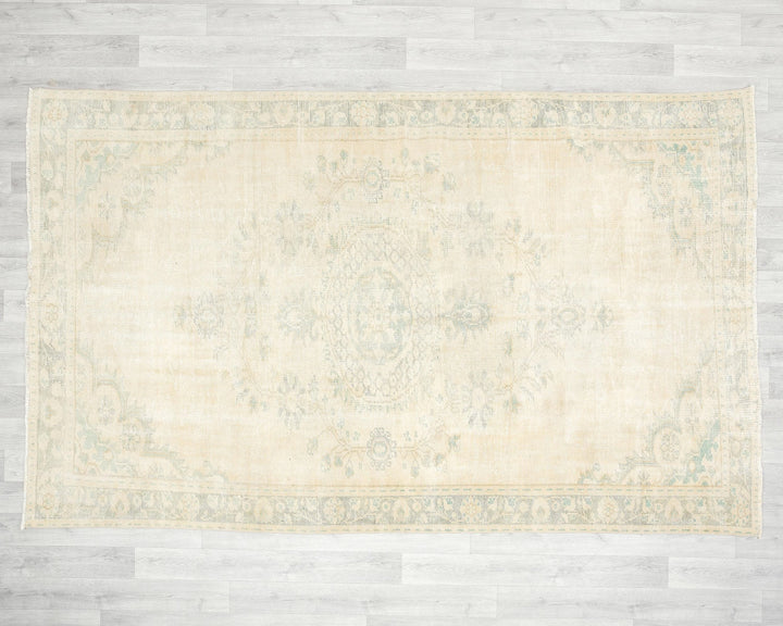 Beige Oushak Rug 5' 7" x 8' 11" | No. VR27850