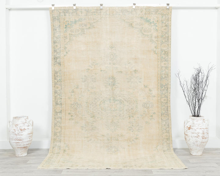 Beige Oushak Rug 5' 7" x 8' 11" | No. VR27850
