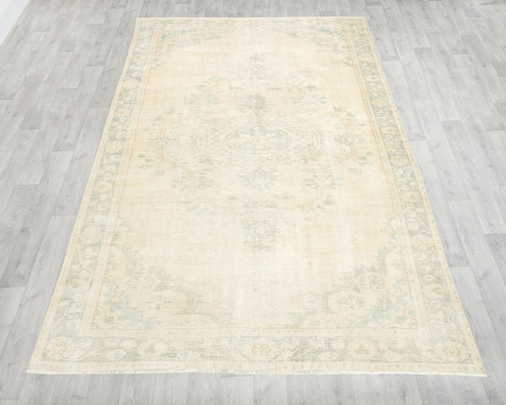 Beige Oushak Rug 5' 7" x 8' 11" | No. VR27850