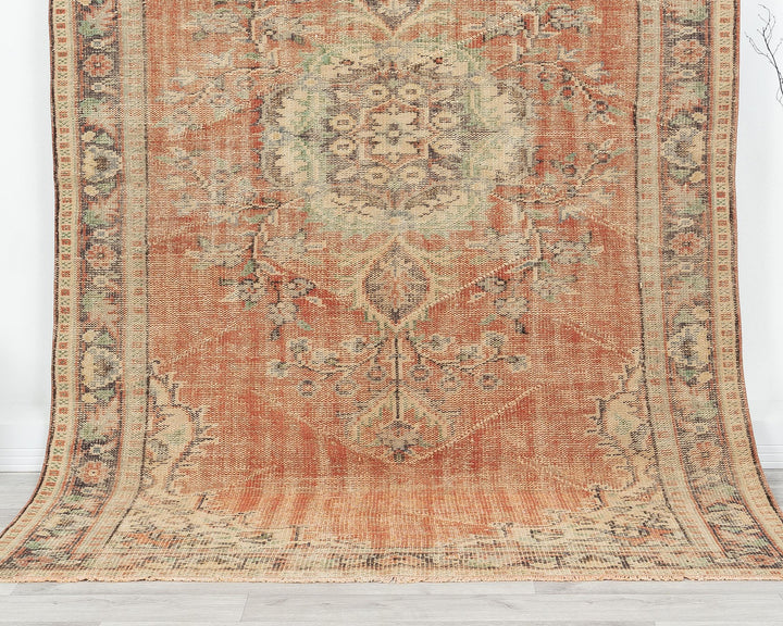Oushak Rug 5' 5" x 8' 6" | No. VR99733
