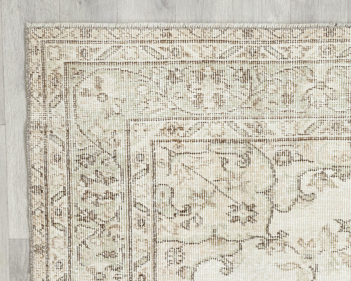 Beige Oushak Rug 6' 1" x 9' 5" | No. VR86268