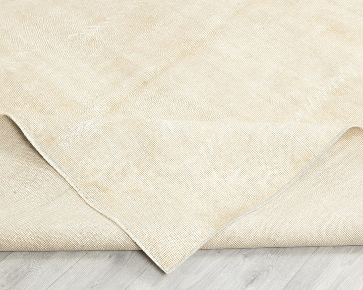 Beige Oushak Rug 6' 8" x 10' 5" | No. VR64206