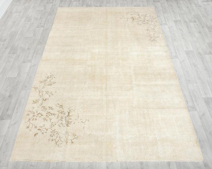 Beige Oushak Rug 6' 8" x 10' 5" | No. VR64206