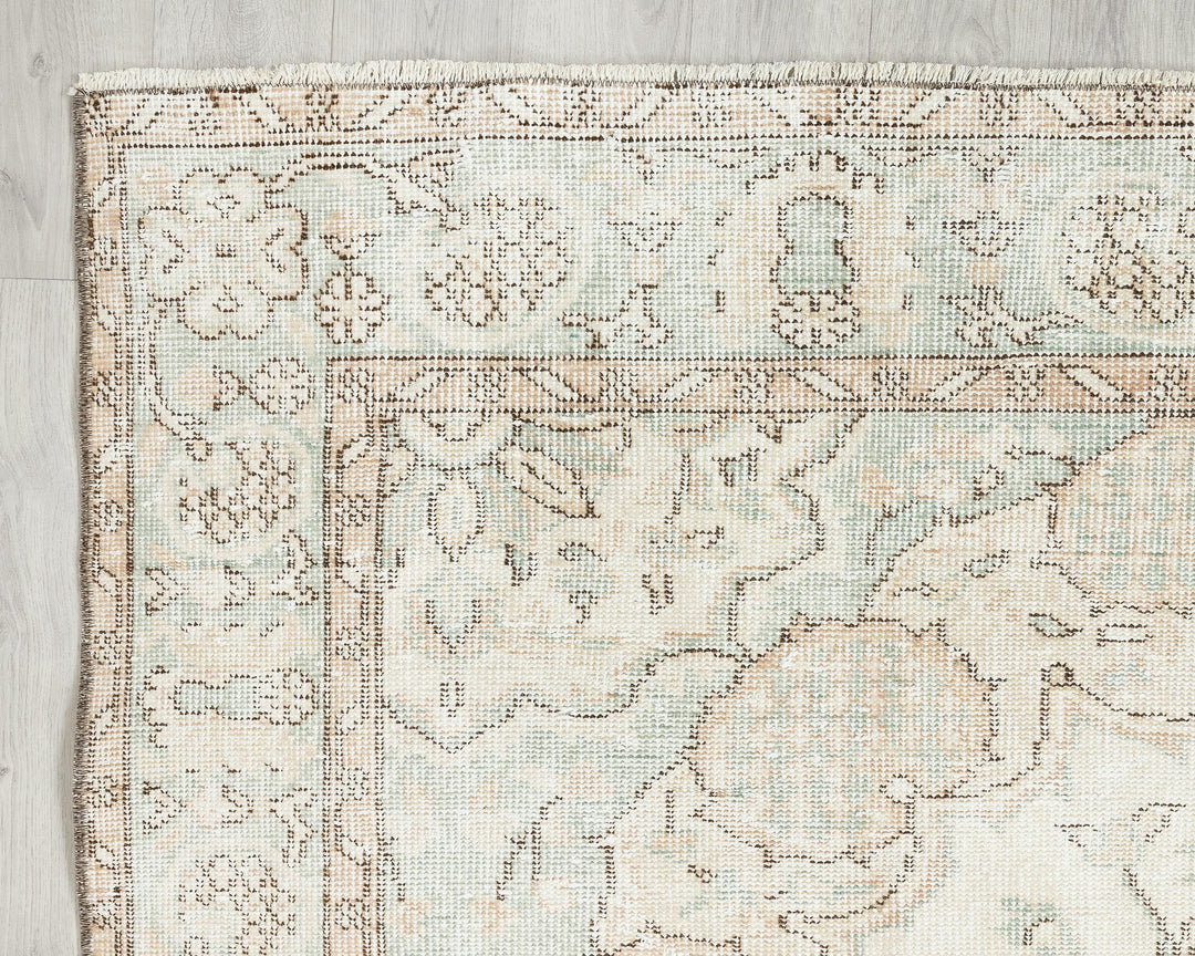 Beige Oushak Rug 6' 5" x 9' 5" | No. VR54468