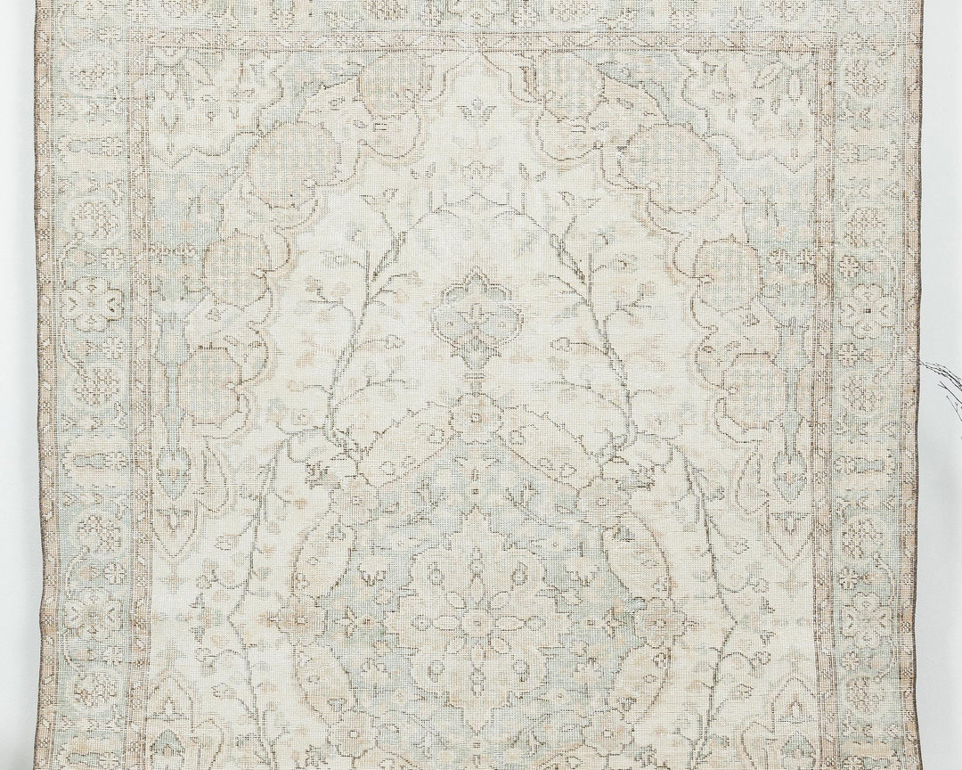 Beige Oushak Rug 6' 5" x 9' 5" | No. VR54468