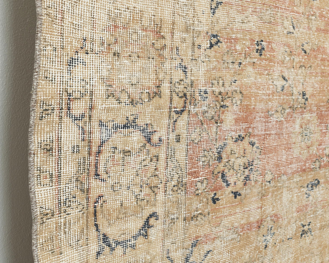Neutral Oushak Rug 6' 5" x 9' 7" | No. VR71880