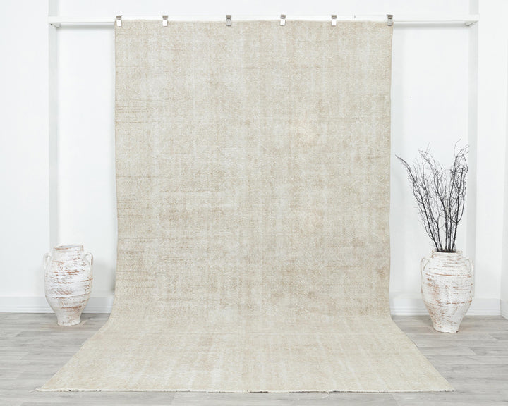 Beige Oushak Rug 6' 6" x 10' 5" | No. VR52576