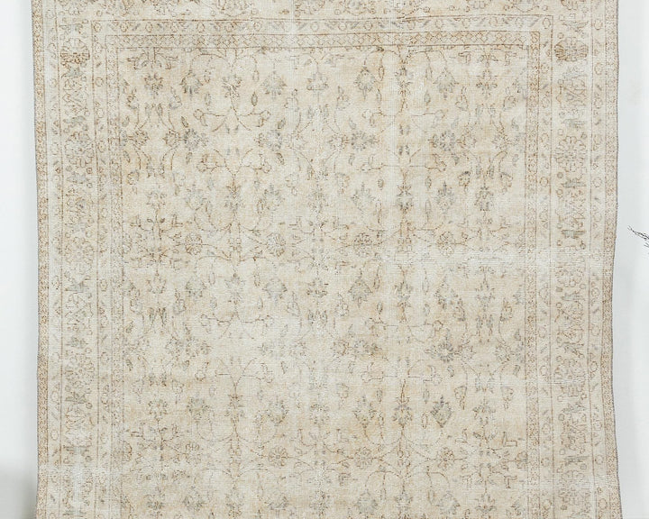 Beige Oushak Rug 6' 1" x 9' 5" | No. VR59965