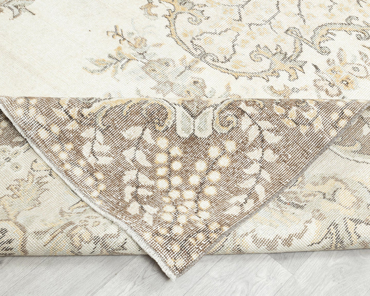 Neutral Oushak Rug 6' 5" x 10' 6" | No. VR54233