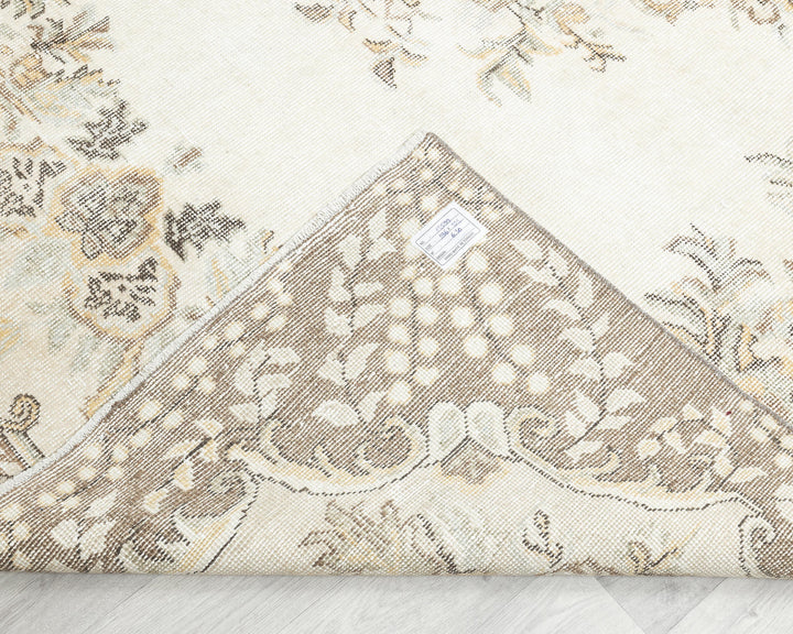 Neutral Oushak Rug 6' 5" x 10' 6" | No. VR54233
