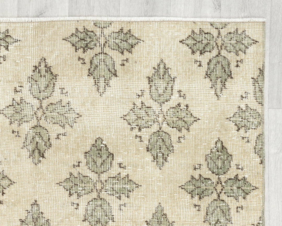 Oushak Rug 6' 10" x 7' | No. VR70337