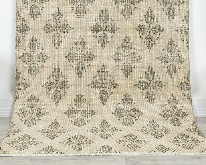 Oushak Rug 6' 10" x 7' | No. VR70337