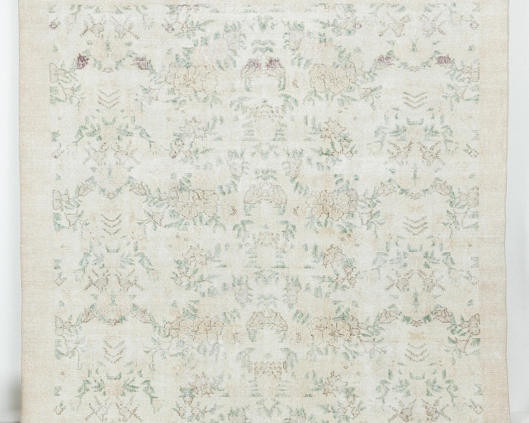 Beige Oushak Rug 6' 8" x 9' 7" | No. VR75359