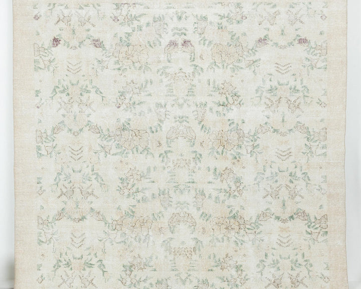Beige Oushak Rug 6' 8" x 9' 7" | No. VR75359
