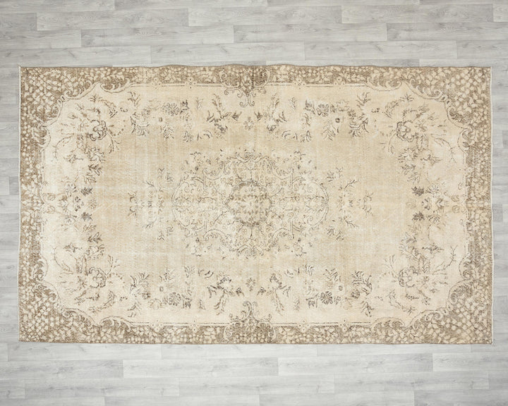 Oushak Rug 6' 1" x 9' 10" | No. VR98465