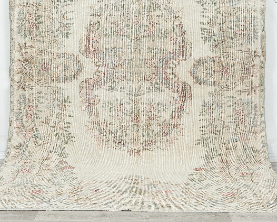 Beige Oushak Rug 5' 11" x 9' 2" | No. VR81606