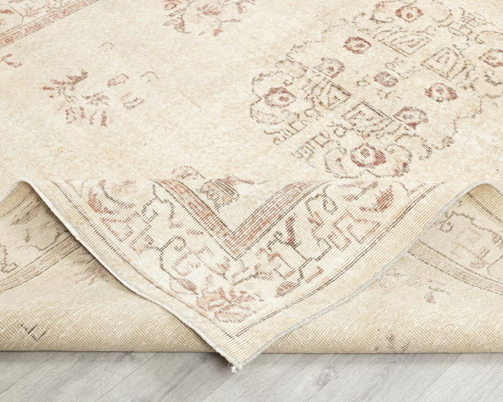 Faded Oushak Rug 6' 6" x 9' 8" | No. VR89789