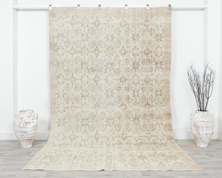Neutral Oushak Rug 6' 4" x 9' 10" | No. VR16567