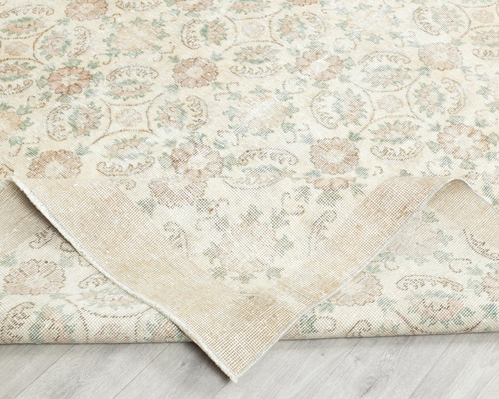 Neutral Oushak Rug 6' 4" x 9' 10" | No. VR16567