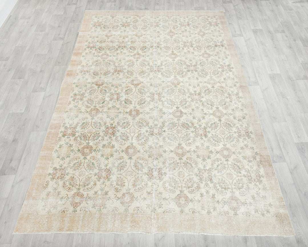 Neutral Oushak Rug 6' 4" x 9' 10" | No. VR16567