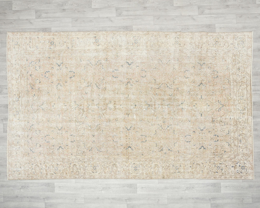 Beige Oushak Rug 6' 1" x 9' 7" | No. VR60432