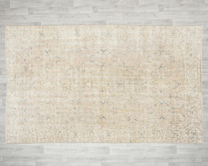 Beige Oushak Rug 6' 1" x 9' 7" | No. VR60432