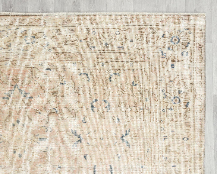 Beige Oushak Rug 6' 1" x 9' 7" | No. VR60432