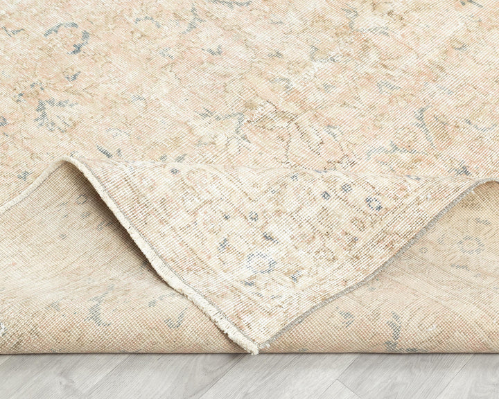 Beige Oushak Rug 6' 1" x 9' 7" | No. VR60432
