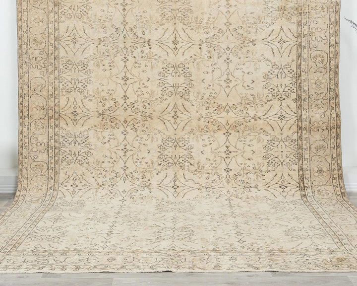 Oushak Rug 6' 11" x 10' 4" | No. VR87904
