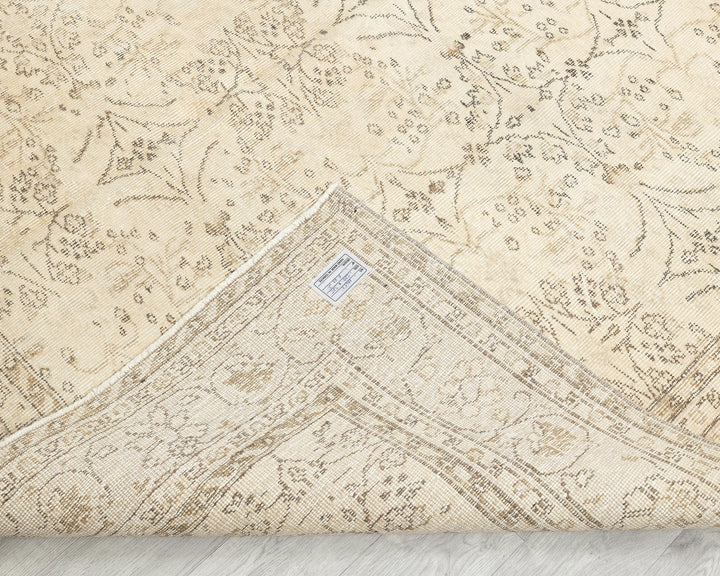 Oushak Rug 6' 11" x 10' 4" | No. VR87904