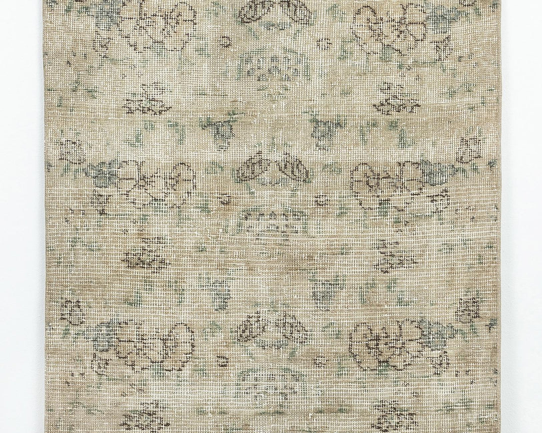 Beige Oushak Rug 5' 8" x 2' 8" | No. VR82665