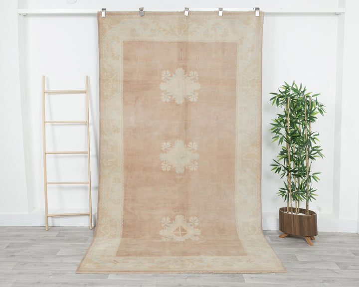 Oushak Rug 5' 3" x 9' 2" | No. VR10879