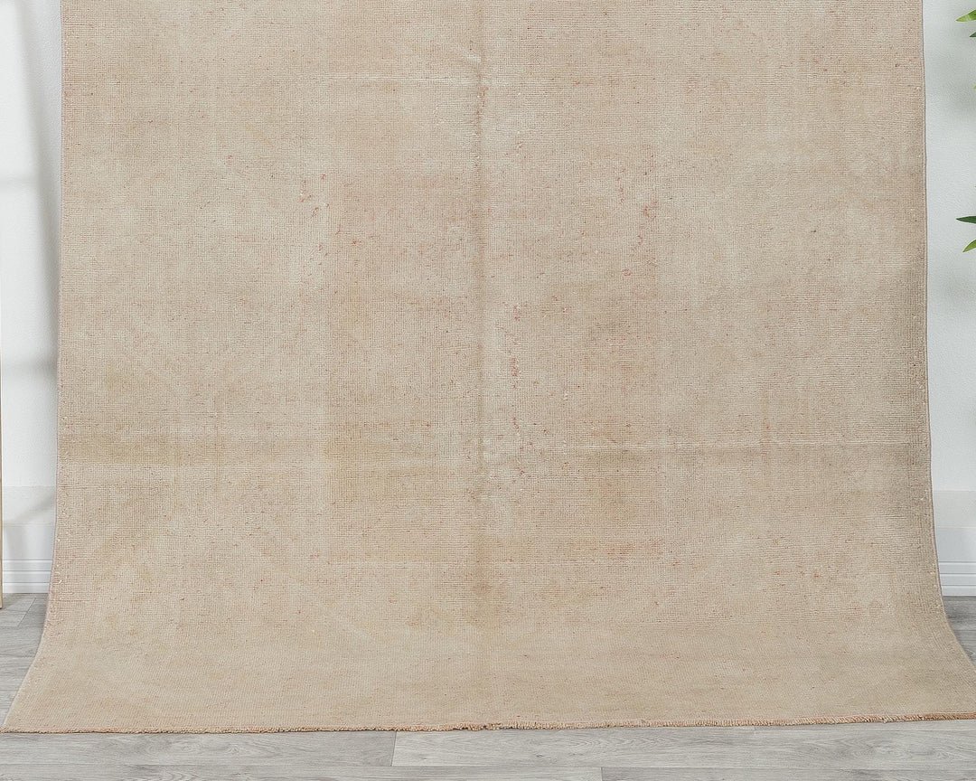 Beige Oushak Rug 4' 9" x 7' 10" | No. VR64343