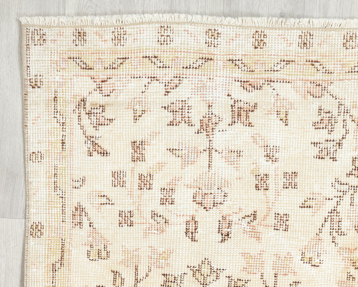 Beige Oushak Rug 7' 8" x 4' 2" | No. VR45880