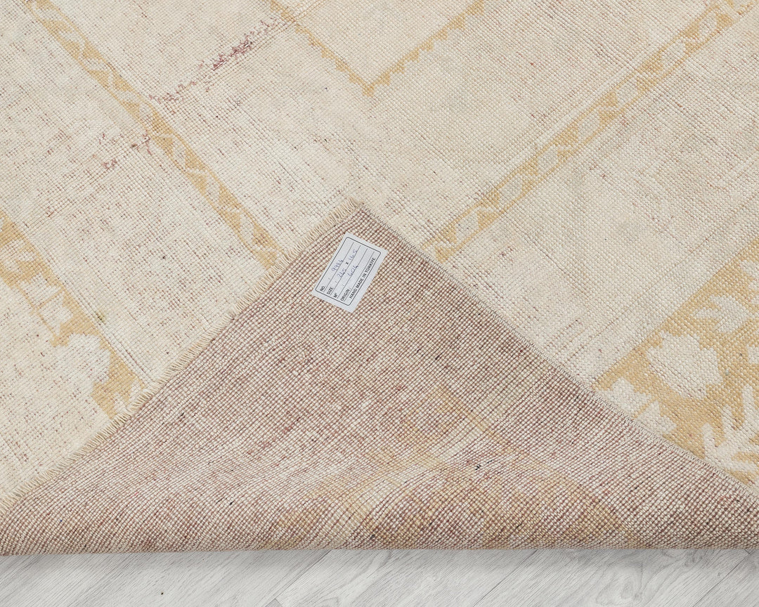 Beige Oushak Rug 5' 5" x 8' | No. VR30911