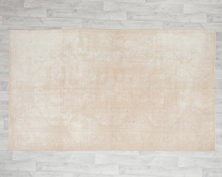 Beige Oushak Rug 2' x 8' 2" | No. VR71968