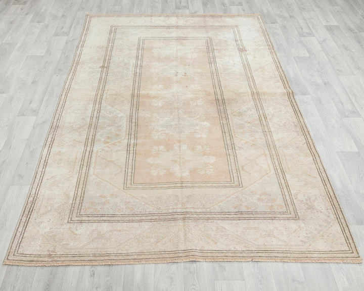 Beige Oushak Rug 3' 7" x 6' 7" | No. VR11222