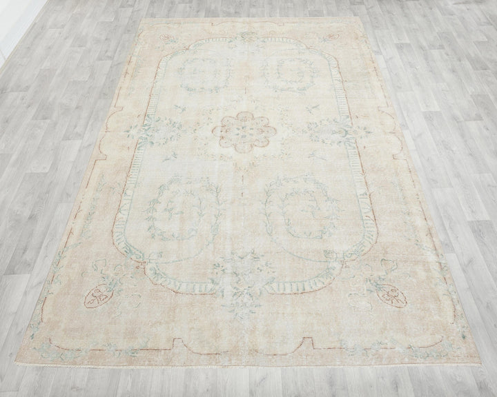 Beige Oushak Rug 10' 8" x 6' 9" | No. VR52421