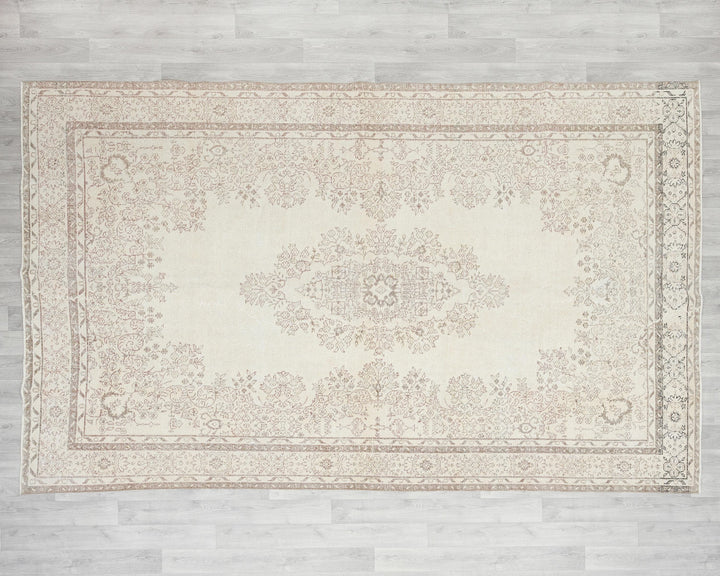 Beige Oushak Rug 6' 11" x 10' 5" | No. VR28050