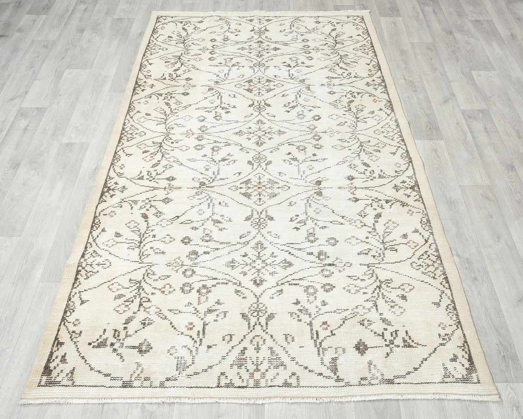 Neutral Oushak Rug 4' 4" x 6' 11" | No. VR33386