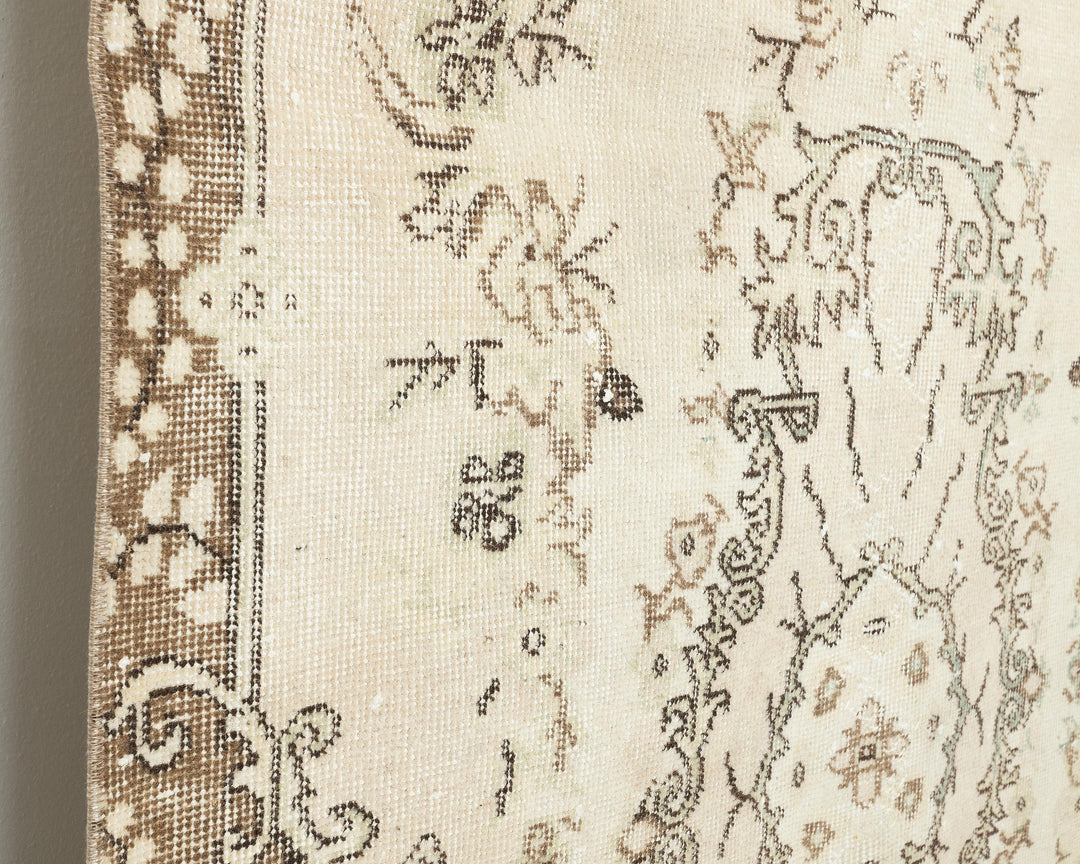 Oushak Rug 3' 10" x 6' 11" | No. VR52215