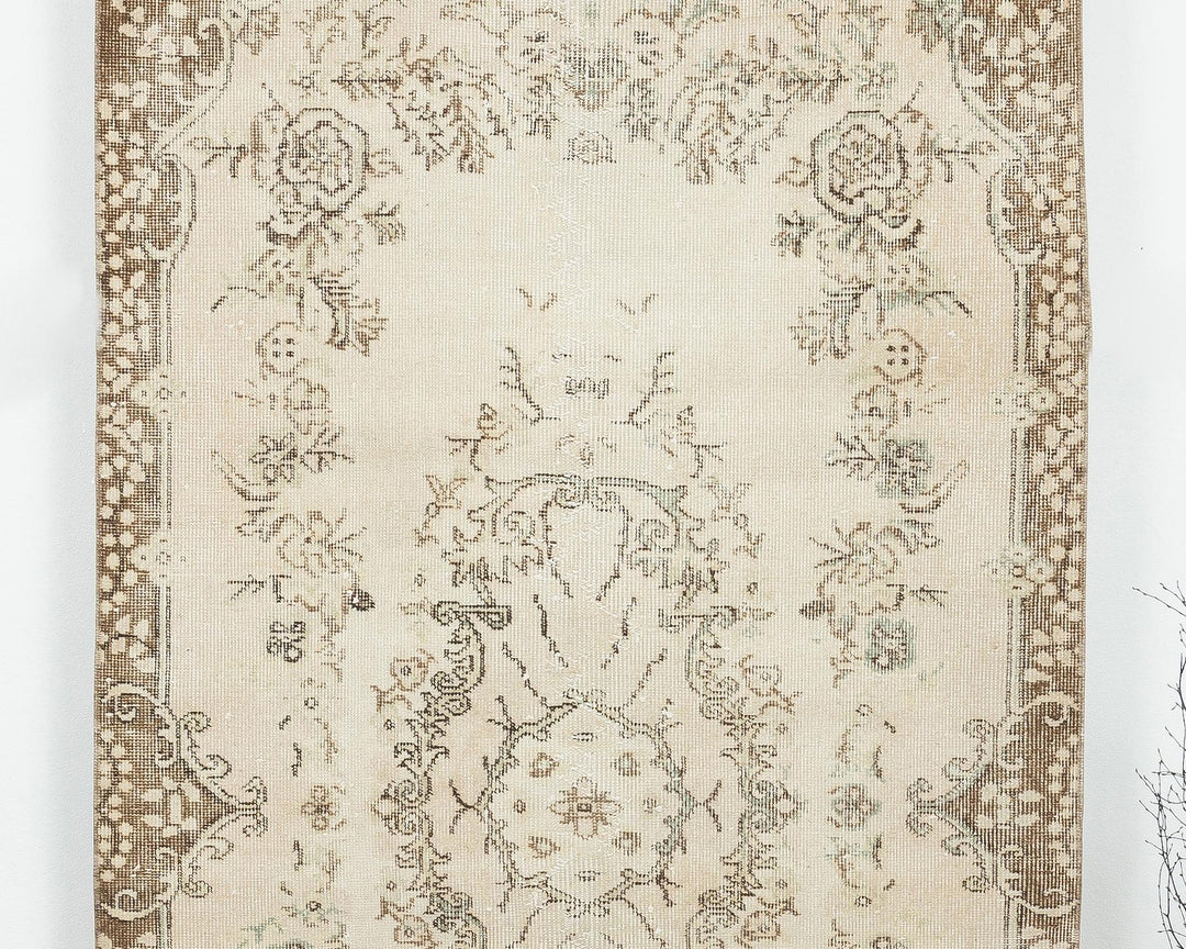 Oushak Rug 3' 10" x 6' 11" | No. VR52215