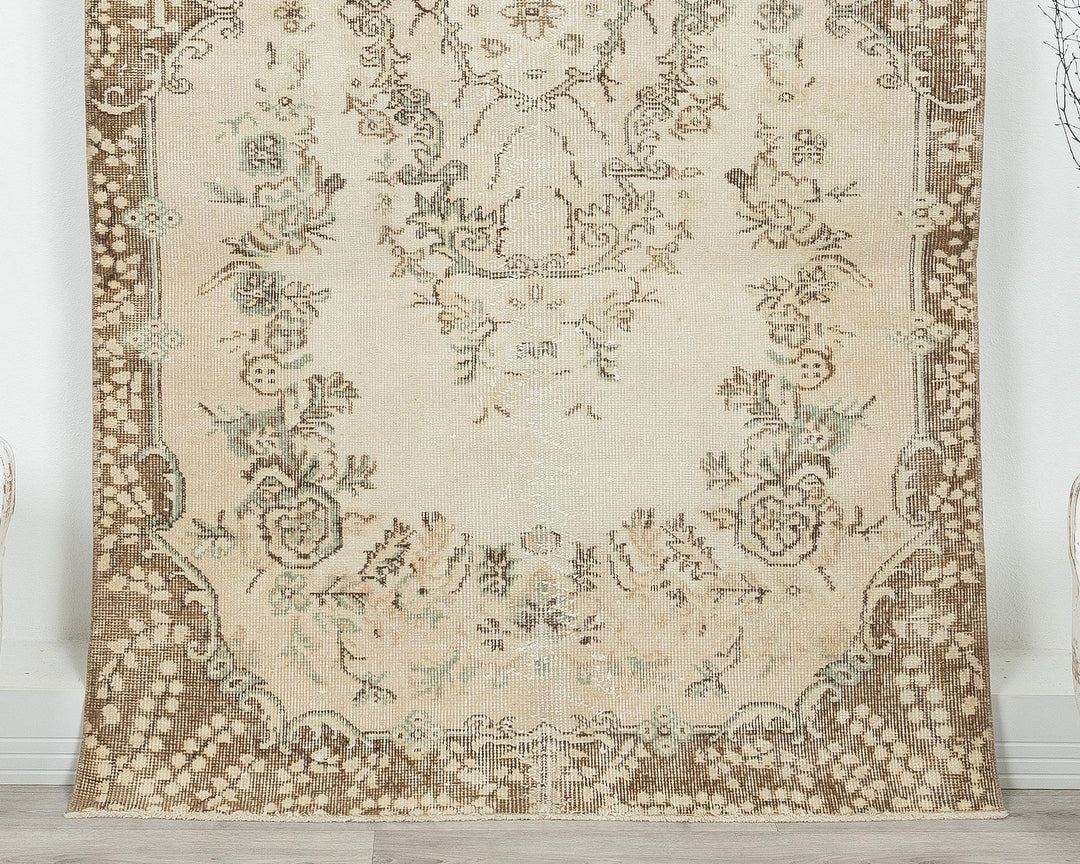 Oushak Rug 3' 10" x 6' 11" | No. VR52215
