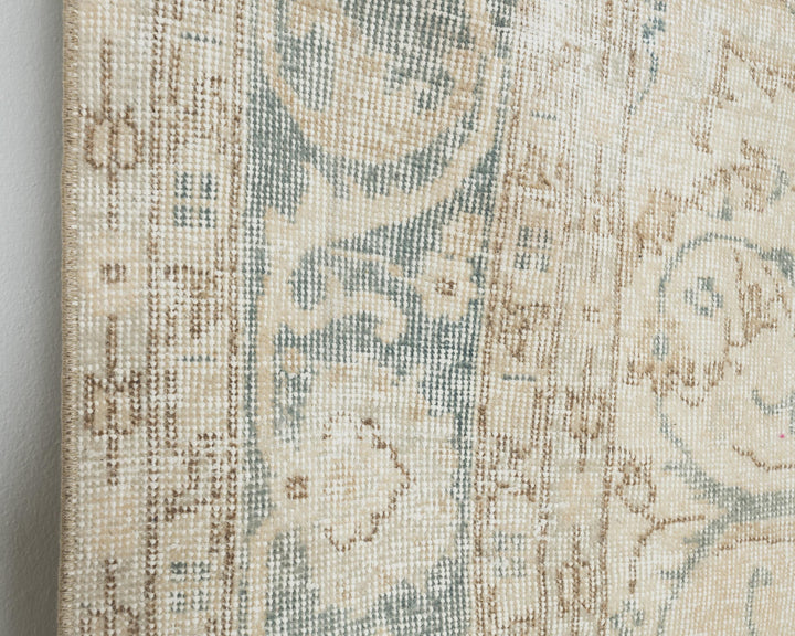 Beige Oushak Rug 6' 10" x 10' 10" | No. VR82938