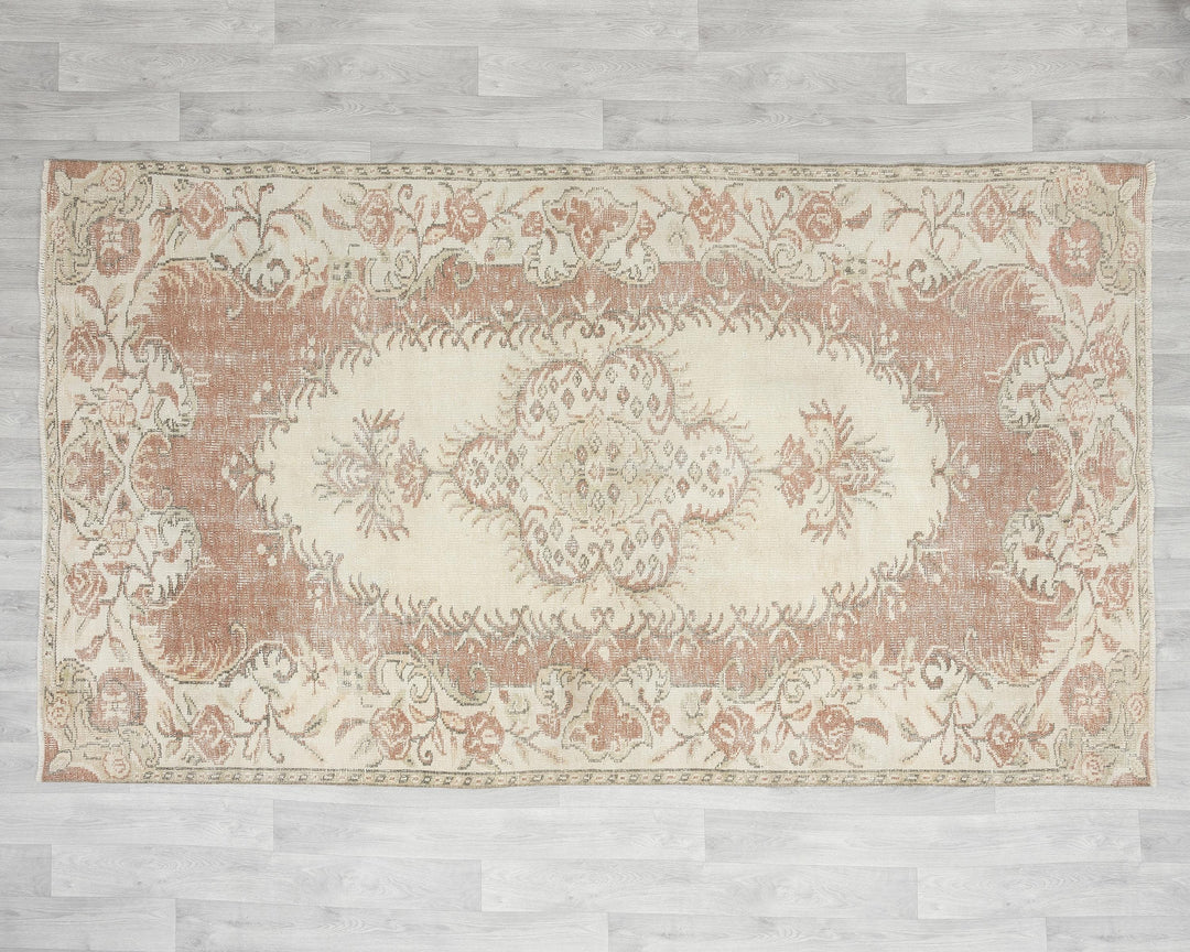 Beige Oushak Rug 5' 1" x 8' 8" | No. VR12877