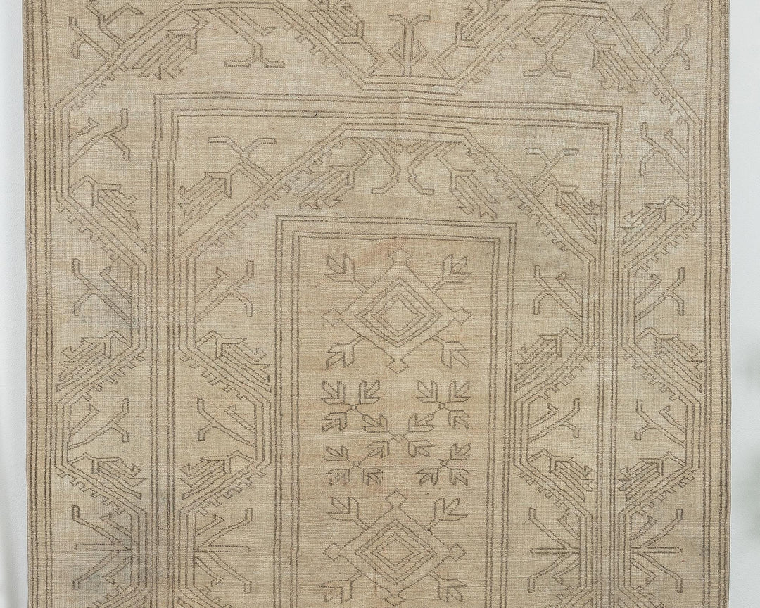 Beige Oushak Rug 5' 1" x 8' 2" | No. VR20050