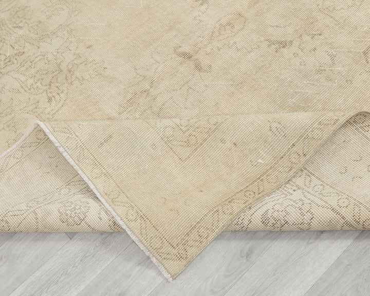 Beige Oushak Rug 6' 5" x 10' 2" | No. VR54028