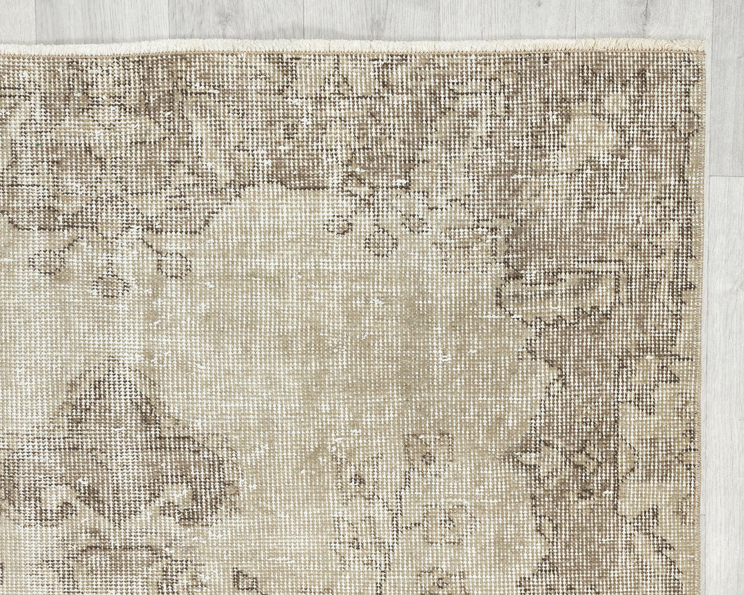 Oushak Rug 3' 7" x 6' 6" | No. VR61552