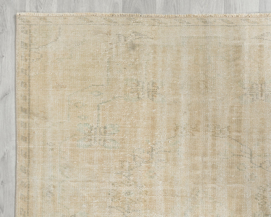Beige Oushak Rug 4' 6" x 8' | No. VR56598