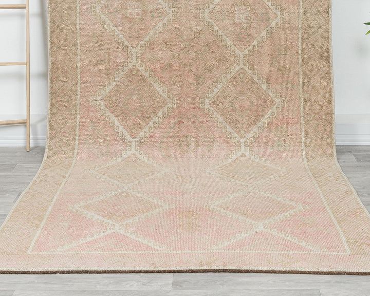 Runner Rug 4' 10" x 10' 6" | No. VR43929